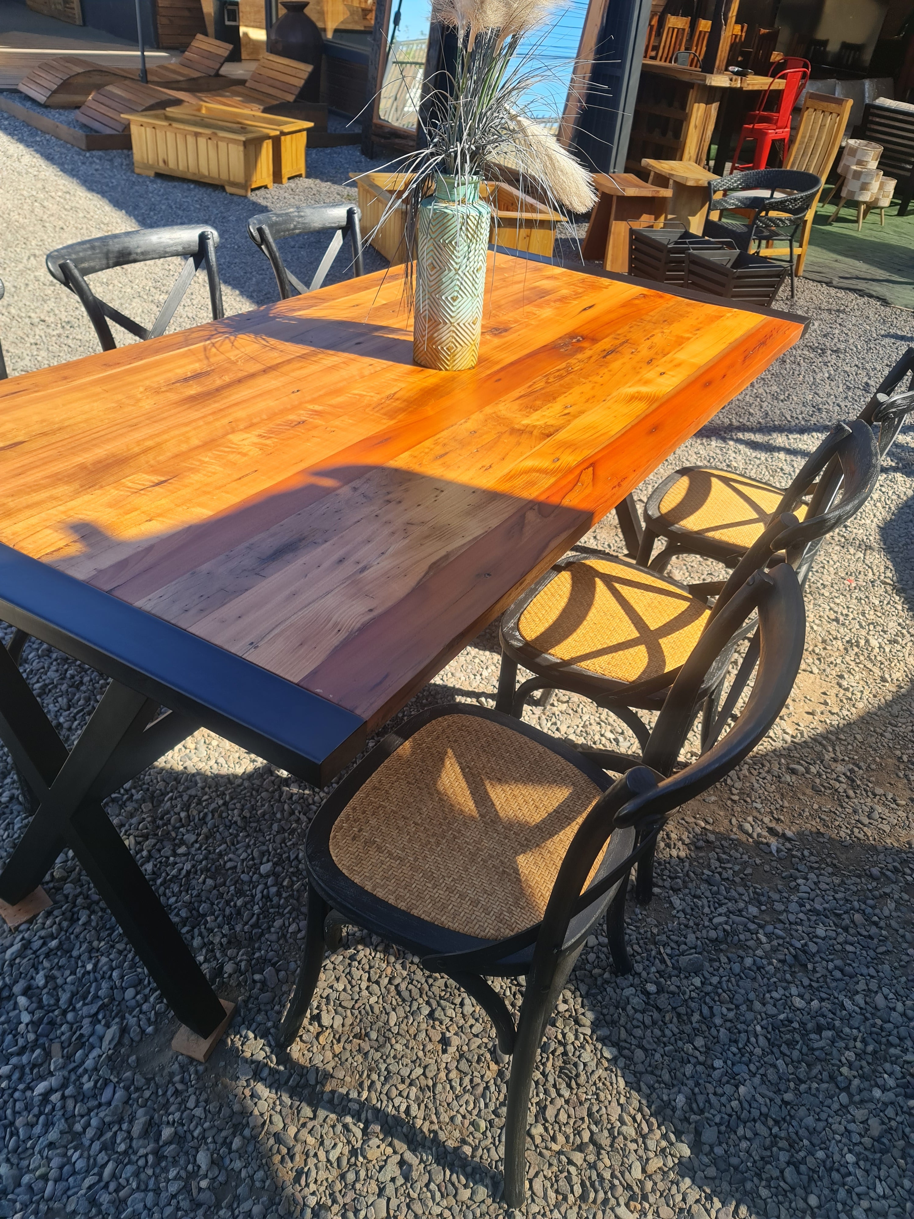 Juego de comedor fierro Madera + sillas retro