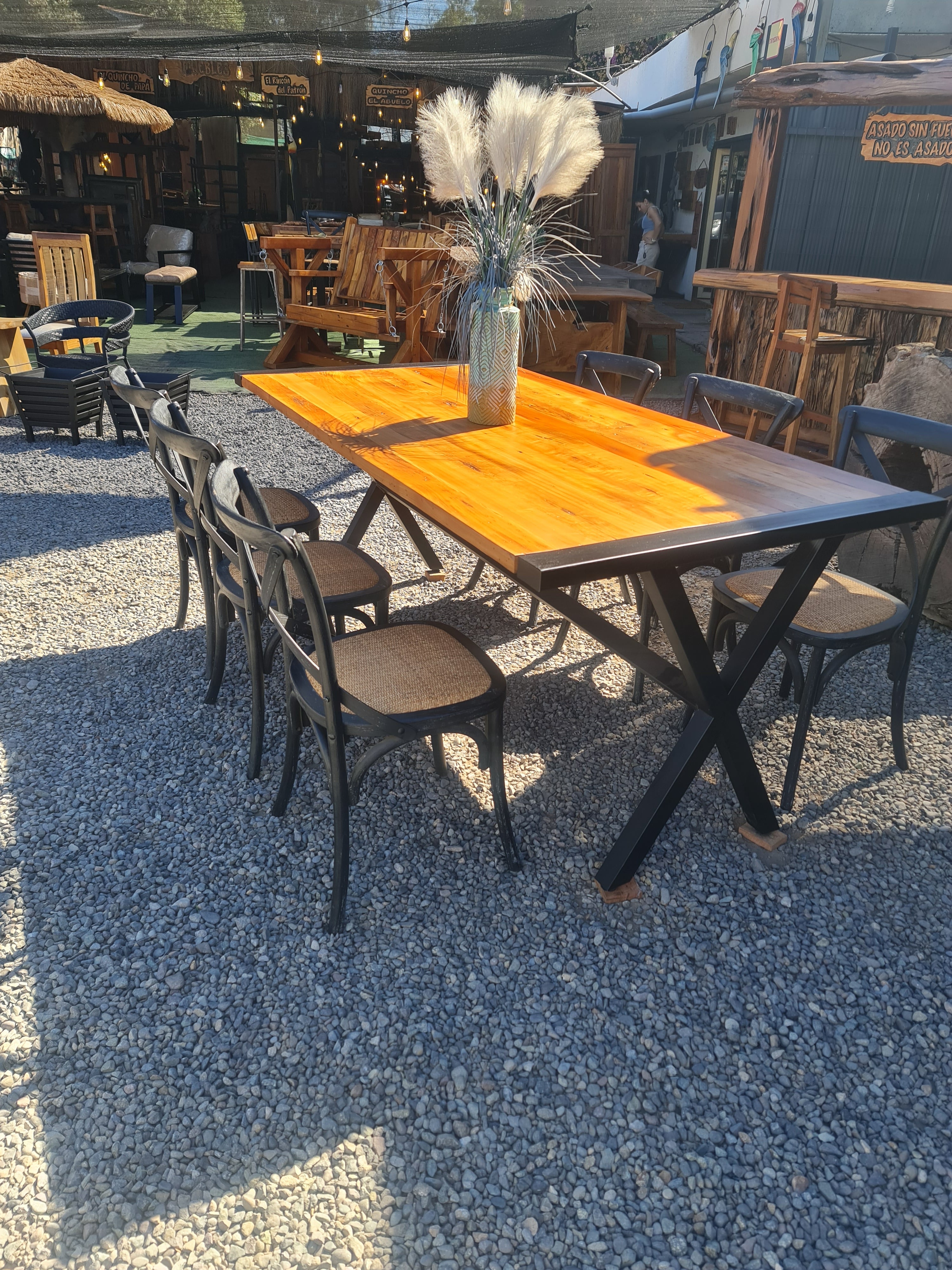Juego de comedor fierro Madera + sillas retro