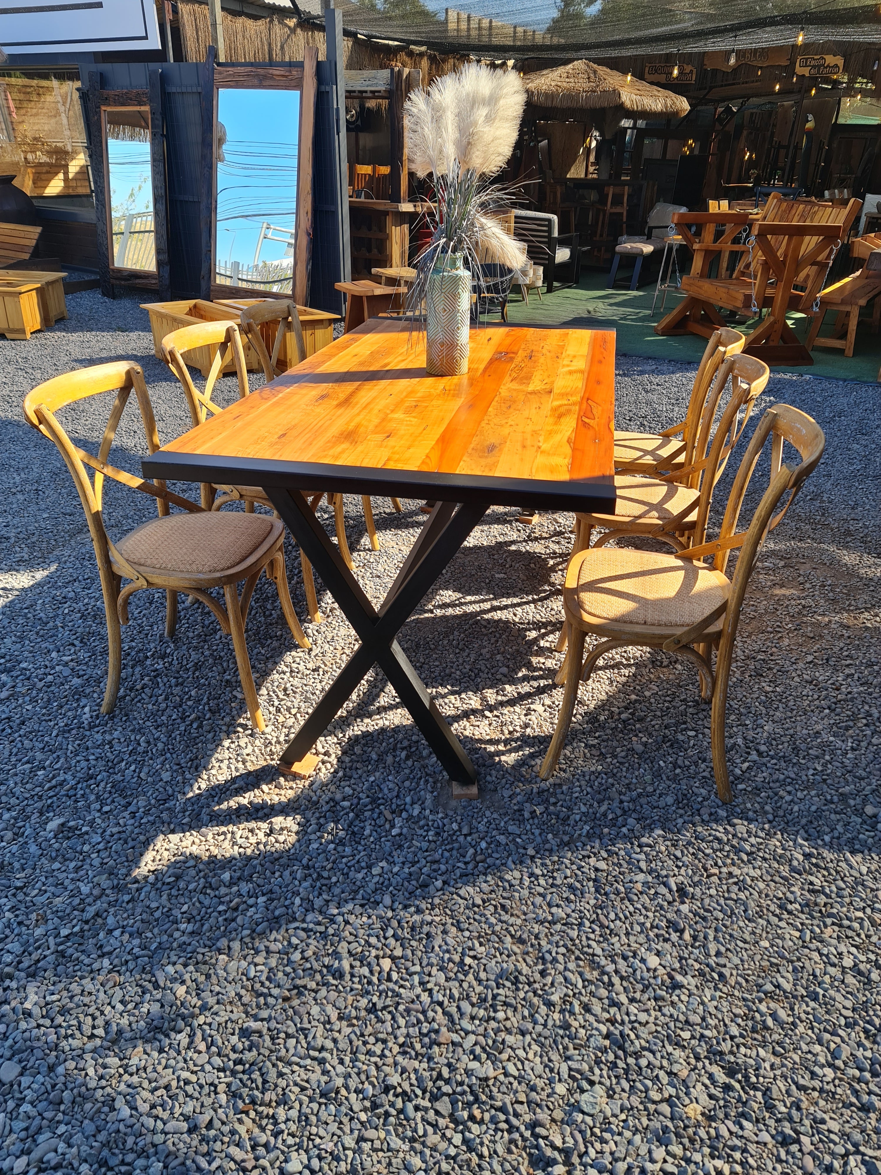 Juego de comedor fierro Madera + sillas retro