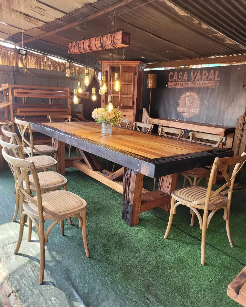 Juego de Comedor de Roble con Durmientes + Sillas Retro Albayalde