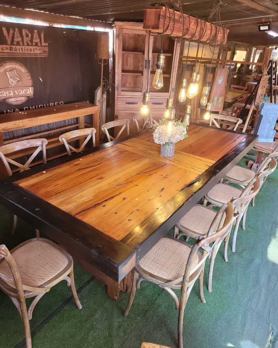 Juego de Comedor de Roble con Durmientes + Sillas Retro Albayalde